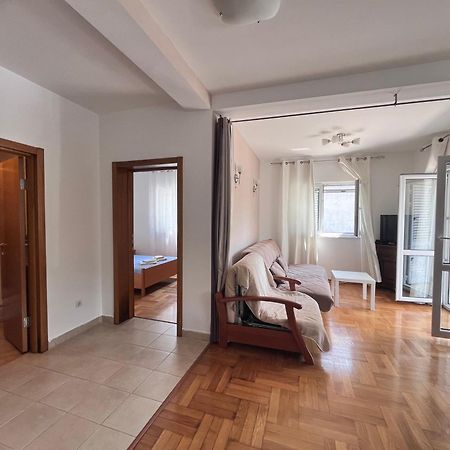 Apartment Belani, Own Parking Tivat Eksteriør bilde