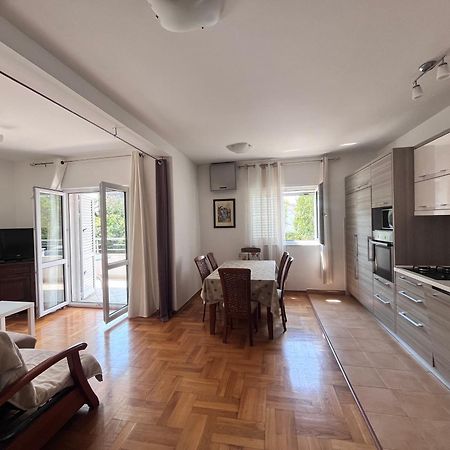 Apartment Belani, Own Parking Tivat Eksteriør bilde