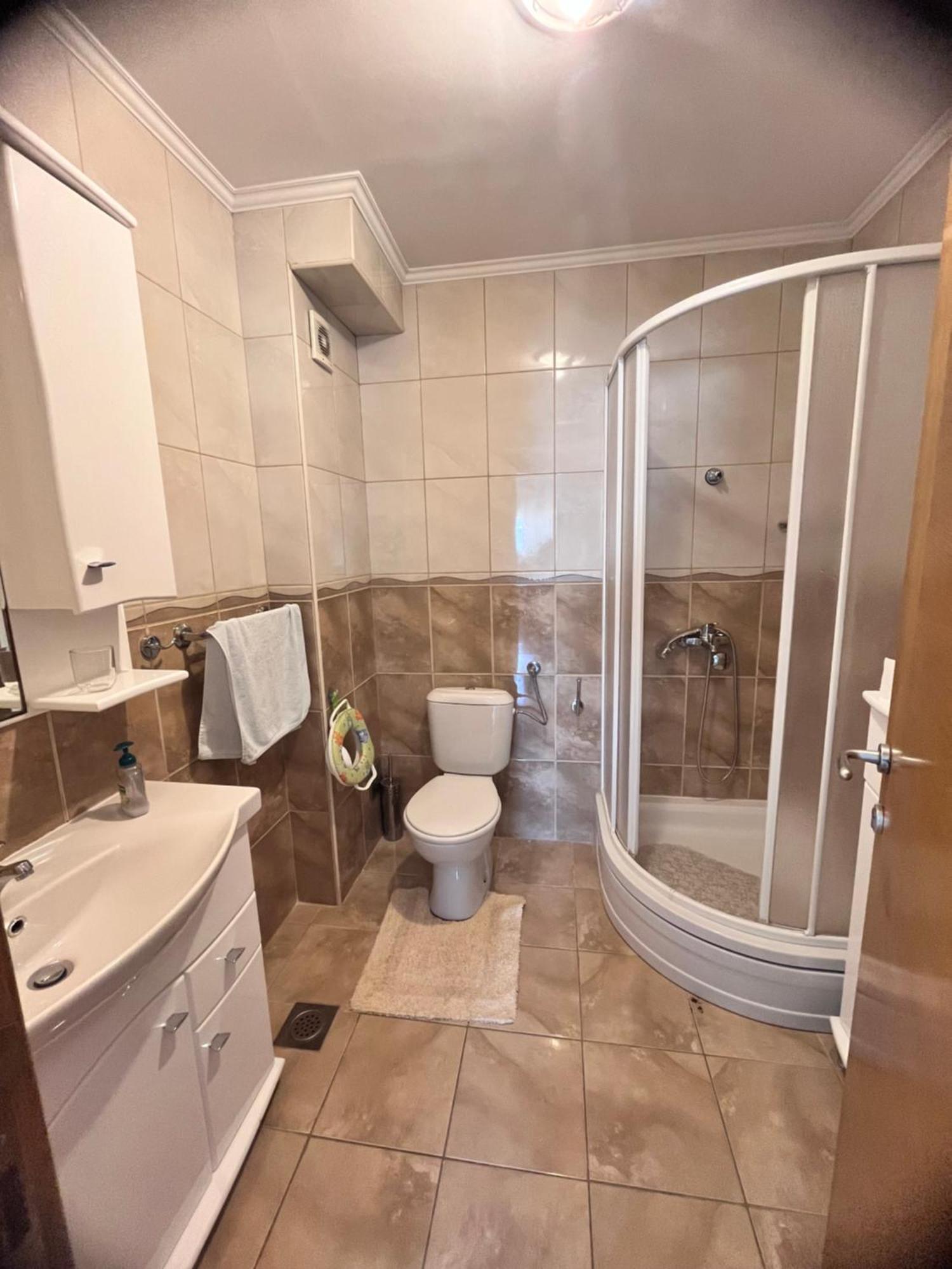 Apartment Belani, Own Parking Tivat Eksteriør bilde