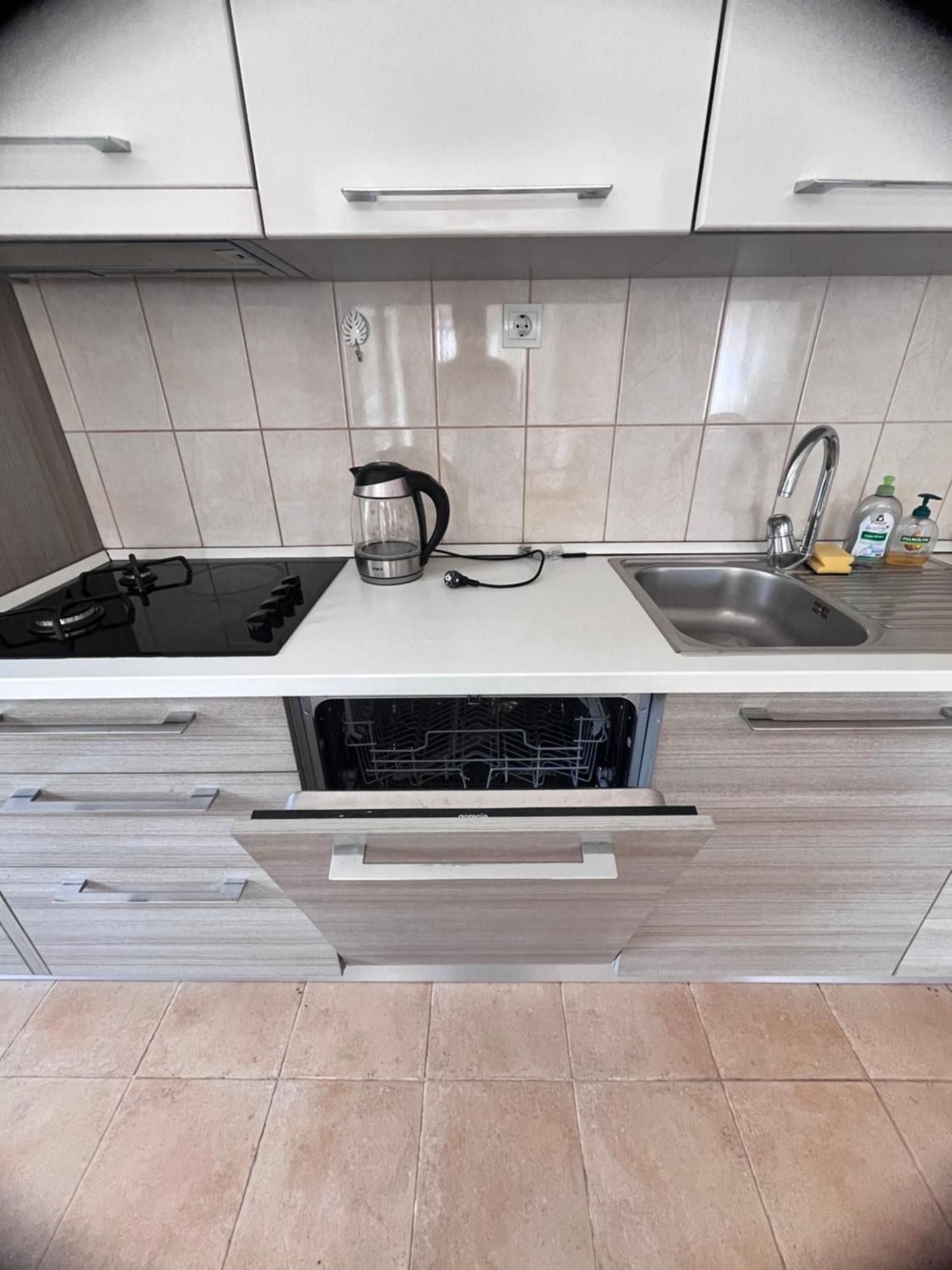 Apartment Belani, Own Parking Tivat Eksteriør bilde